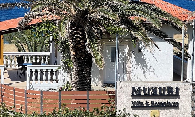 Mochlos House | Dream bungalow on the Mediterranean, plot ends in the sea private bathing