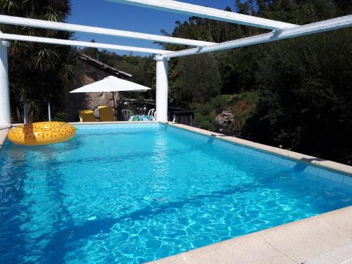 Parada de Todeia House | Dream corner by waterfalls, 20 min to Oporto, by Porto with Love LDA