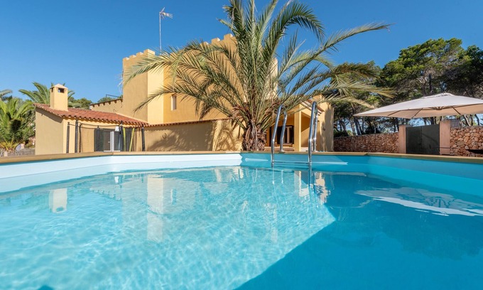 Portopetro Villa | Dream House "Villa Del Mar Mondrago" 200m from the Beach, with Terrace, Balcony and Wi-Fi