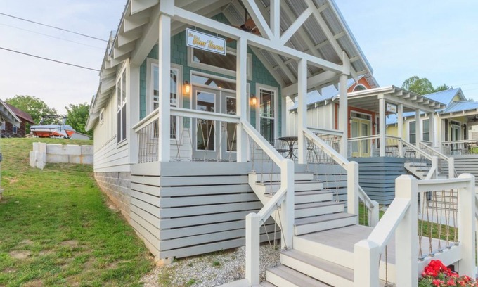 Jacksboro Cottage | Dreaming of your summer vacation?