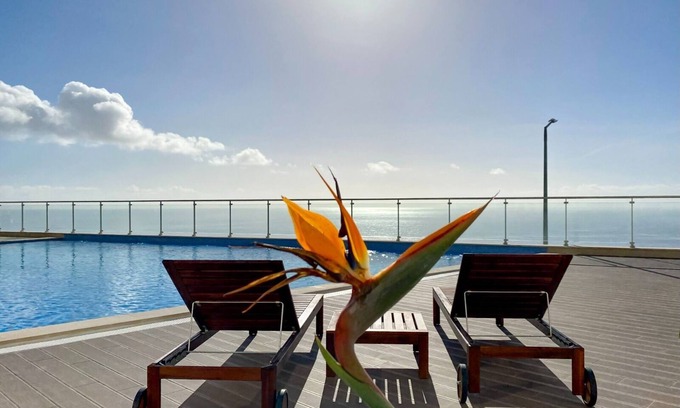 Santiago Condo | Dreams of the Sea/Ocean Dreams Sesimbra. Sea view.