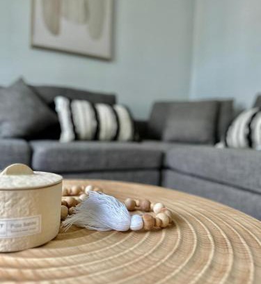 Cheektowaga House | Dreamy beautiful family Escape Buffalo