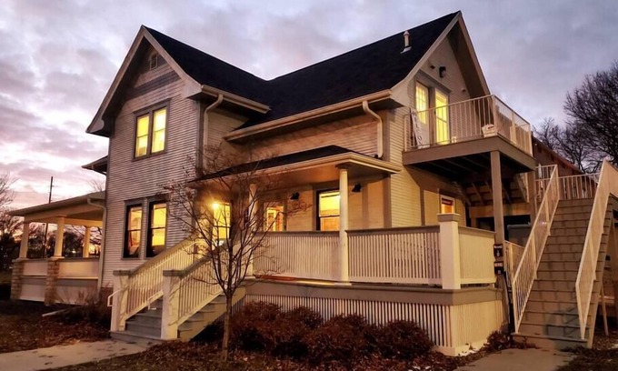 Cedar Rapids House | Dreamy cottage in prime Newbo location - Wheelchair and Pet Friendly - steps from bars, cafes and re