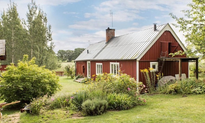 Fjalkinge Cottage | Dreamy Cottage with Fireplace, Close to Swimming, Fishing, and Hiking Trails