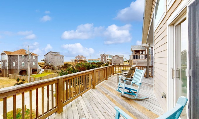 Frisco House | Dreamy dog-friendly getaway with ocean views, beach access, fast WiFi, and deck