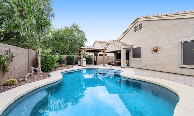 Dos Rios House | Dreamy home with private pool, high-speed WiFi, full kitchen, & W/D