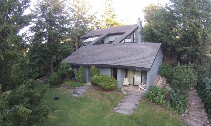 Vernon House | Dreamy Kalamalka Lake House