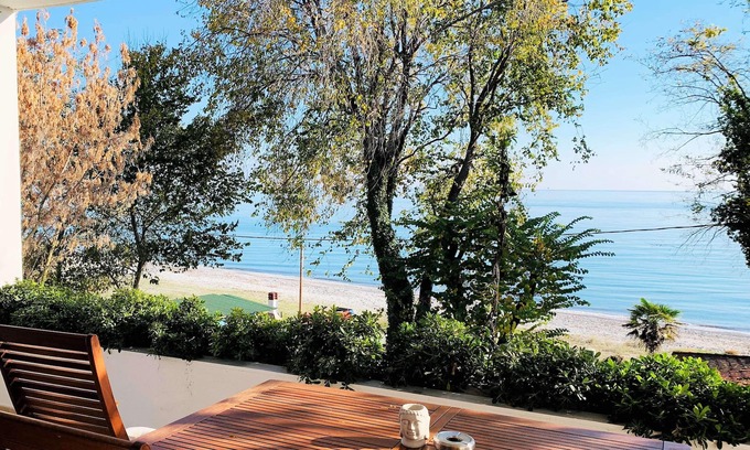 Limin Litochorou House | Dreamy Nature Getaway - Beachfront Olympus Retreat