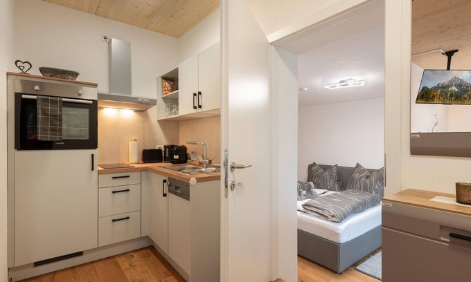 Angath Apartment | Dreiländerblick Appartement - Appartement/fewo, Dusche und Bad, WC, Neuwertig