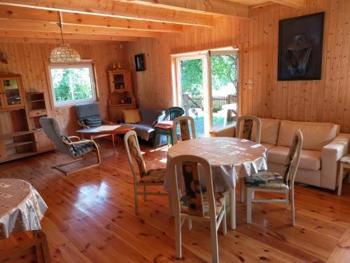 Otomin Ski Chalet | Drewniany domek w Otominie