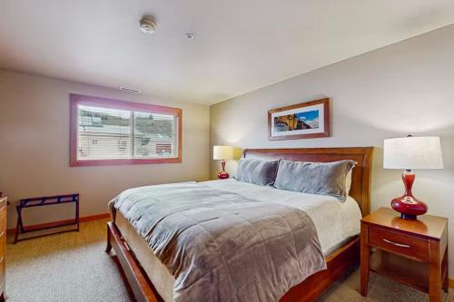 Chelan Apartment | Driftin' Cabanas