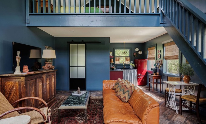Hays County Condo | Dripping Springs Homestead - Painter's Studio in Nature