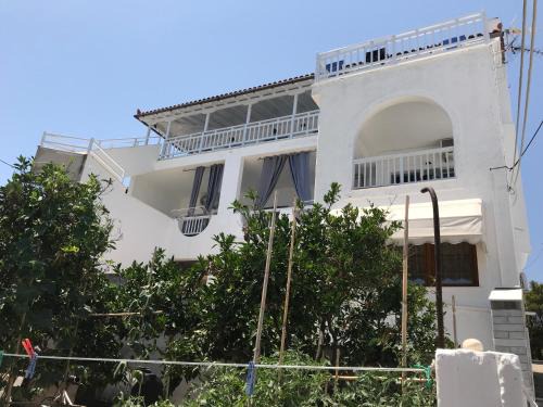 Patitiri Apartment | Drosakis Apartments