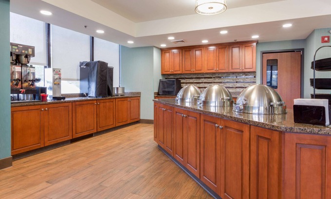 Crestline Heights Hotel | Drury Inn & Suites Birmingham Grandview