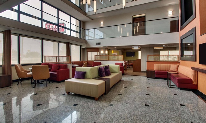 Bowling Green Hotel | Drury Inn & Suites Bowling Green