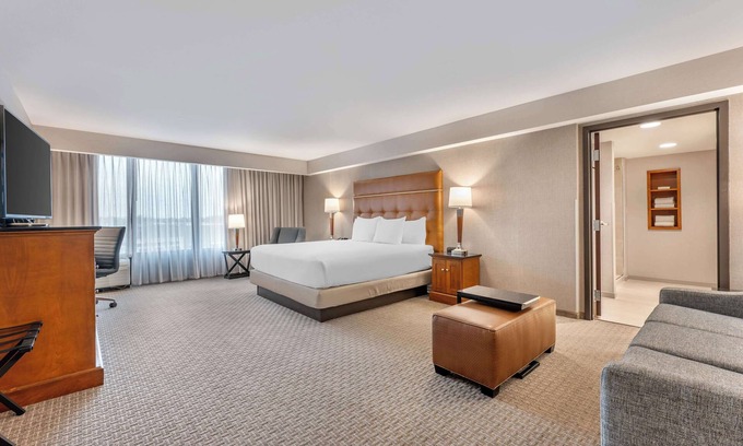 Champaign Hotel | Drury Inn & Suites Champaign