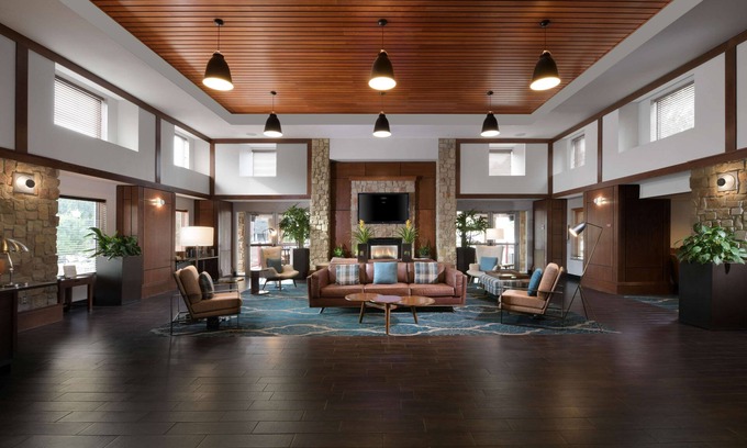 North San Antonio - SAT Hotel | Drury Inn & Suites San Antonio Airport