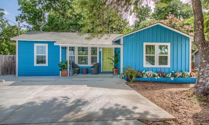 New Braunfels House | DT 534 Castle Shadow Cottage