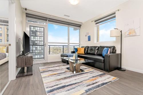 Kitchener House | DT High Rise Condo w Private Patio and View