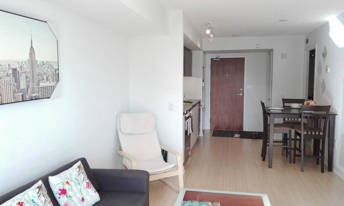 Fort York Condo | DT Waterfront 1BR Condo