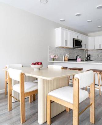 Downtown Apartment | DTWN Yale Wooster Square Laundry