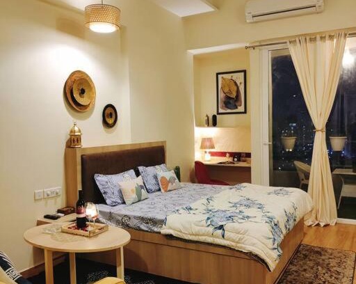 Greater Noida Apartment | Dubai Suite by Hey Studios