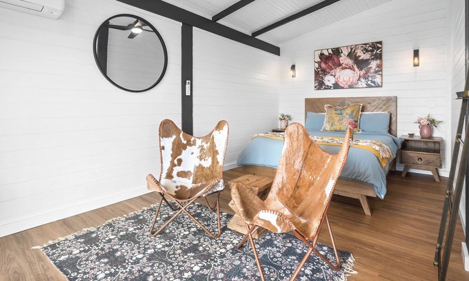 Smiths Gully Apartment | Duck'n Hill Farm Studio with City Views - 5 Stars on Airbnb