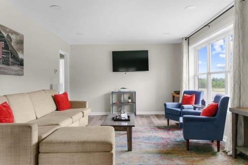 Birmingham House | Dugan Ave Both