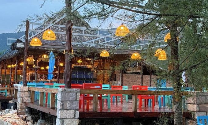 Ham Ninh Hotel | Dugong Bay - Eco & Seafood Village