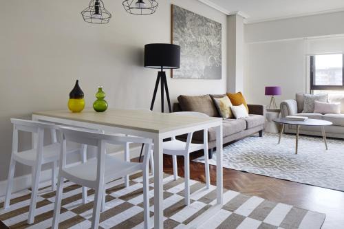 Egia Apartment | Duke by FeelFree Rentals