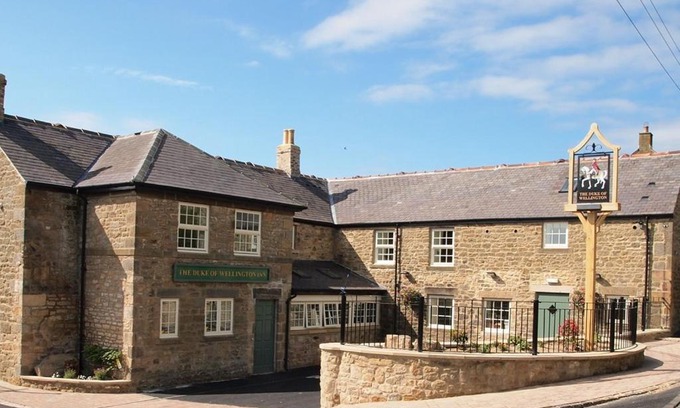 Newton Hotel | Duke of Wellington Inn