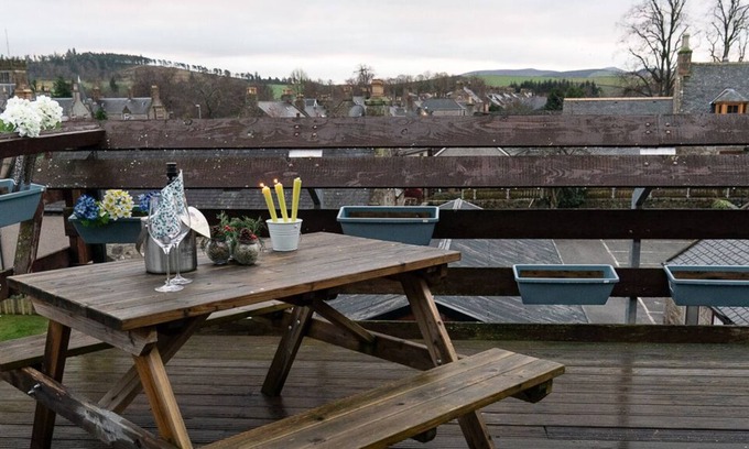 Huntly House | Dunedin House -Contractors - Business Travellers