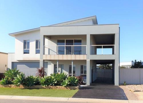 Port Hughes House | Dunes Getaway