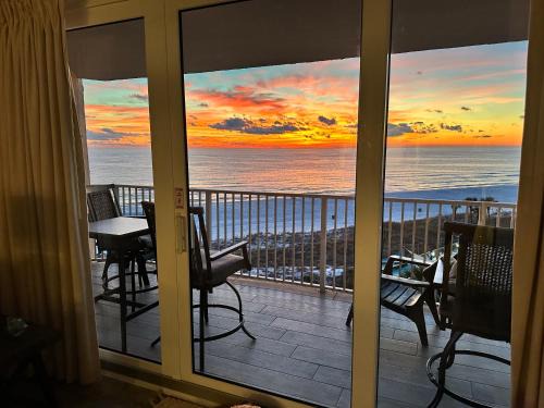 Gulf Lagoon Beach Apartment | Dunes of Panama E605 2BR 2BA BEACHFRONT condo