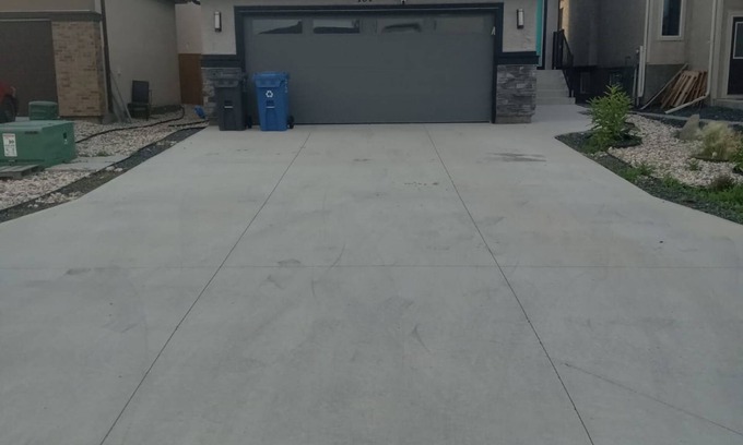 Fort Gary House | Duniques unique homennFully furnished 2 bedroom basement suite