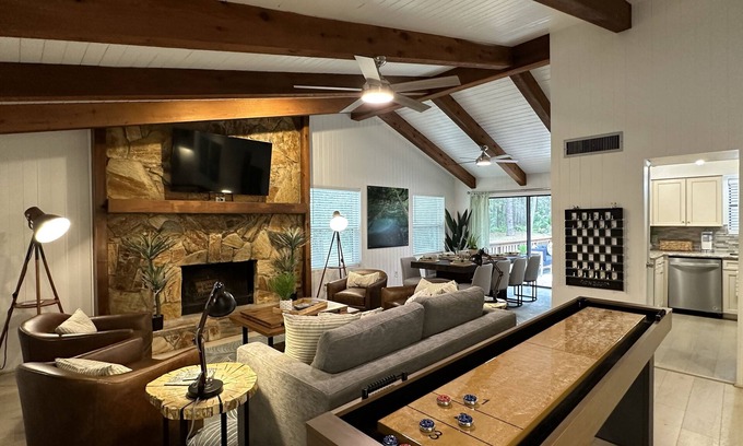 Dunnellon House | Dunnellon Dreams (3-Bedroom Home) with Pool by RedAwning