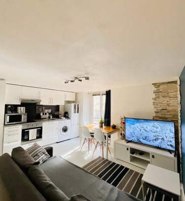 Montlhery Apartment | Dupleix Centre Ville Montlhéry Parking 30min Paris