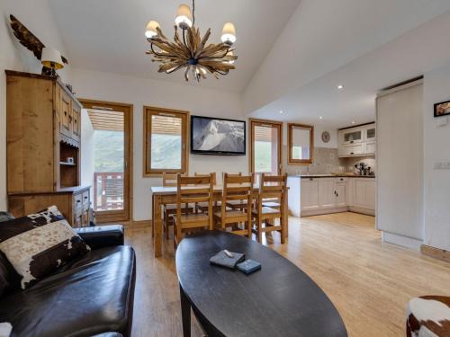 Tignes le Lac Apartment | Duplex élégant 3 chambres, skis aux pieds, sauna, parking privé - FR-1-641-106