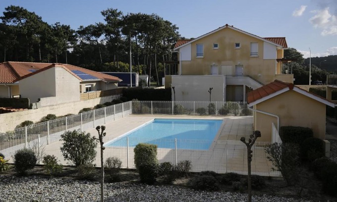 Biscarrosse Plage Apartment | Duplex 4 pers avec jardin, piscine, proche plage à Biscarrosse - FR-1-521-63