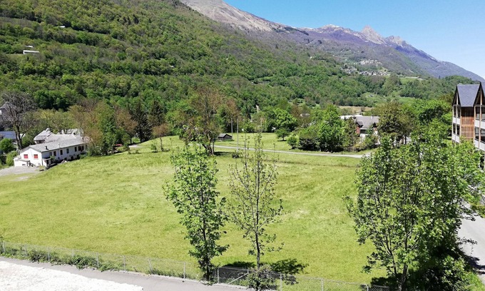 Luz-Saint-Sauveur Apartment | duplex apartment luz saint sauveur