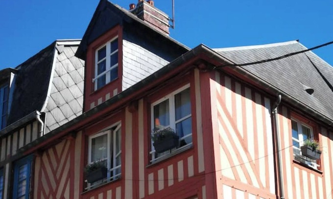 Honfleur Apartment | Duplex apartment honfleur