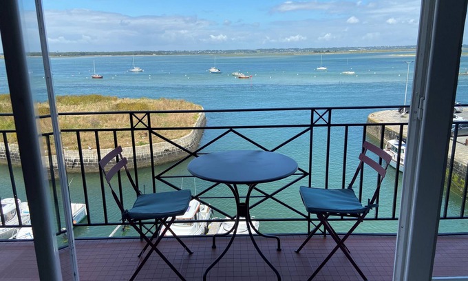 Le Croisic Apartment | DUPLEX APARTMENT/SEAVIEW/FREE PARKING/WIFI/4 PERS/IDEALLY LOCATED