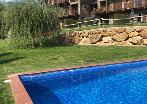 Bolvir Apartment | Duplex Bolvir con piscina y excelentes vistas