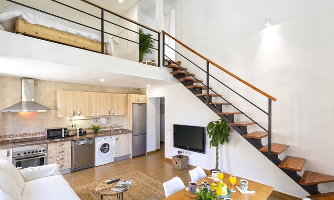 La Trinidad Apartment | Duplex chillout Malaga historic center