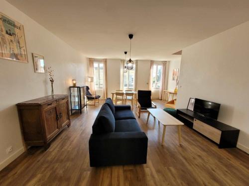 Macau Apartment | Duplex cosy & lumineux en plein centre bourg