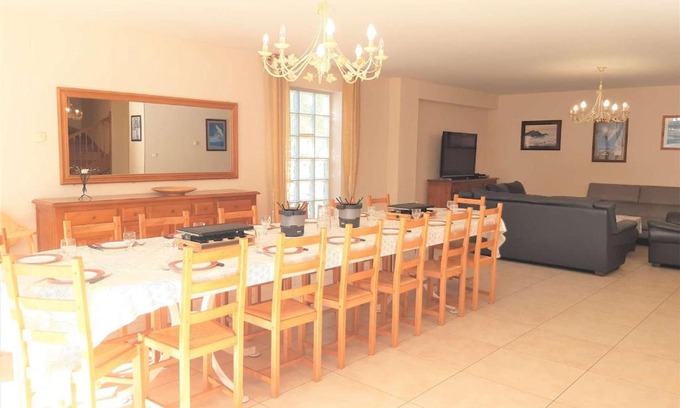 Saint-Lary-Soulan Apartment | Duplex de Standing à Saint-Lary-Soulan avec Piscine, Terrasse et 15 Couchages - FR-1-457-179