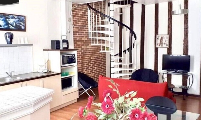 Bagneres-de-Bigorre House | Duplex en Plein Cœur de Bagneres de Bigorre - Cure Accepté