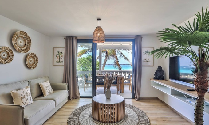 Orient Bay Apartment | Duplex Fidji Neuf en Bord de Plage Proche de Tout
