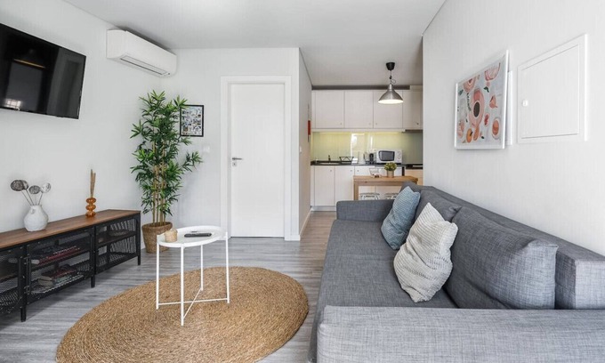 Santa Marinha Apartment | Duplex River View Apartment | With A/C!