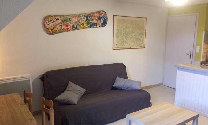 Bagneres-de-Luchon Apartment | Duplex T2 Cabin at the foot of the cable cars with parking